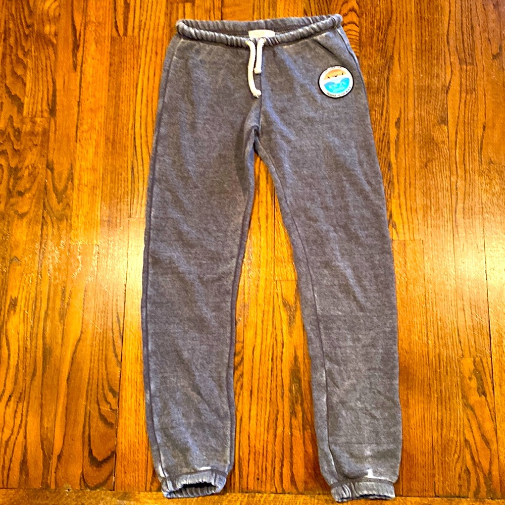 Ron Jon women’s size Small gray sweatpants